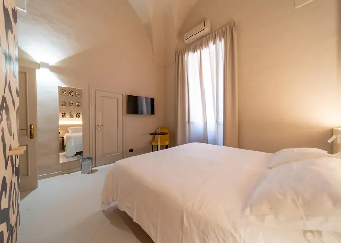 Bed & Breakfast Palazzo Vergine - By Inside Salento
