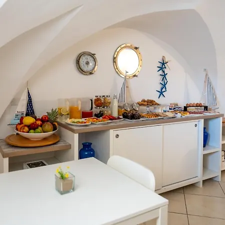 Palazzo Vergine - By Inside Salento לינה וארוחת בוקר גאליפולי