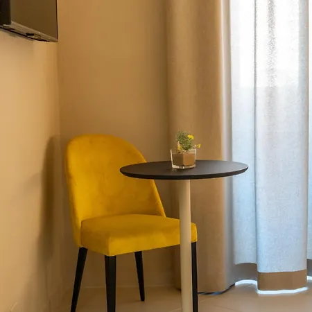 Palazzo Vergine - By Inside Salento לינה וארוחת בוקר 3*