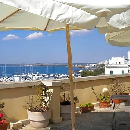 Palazzo Vergine - By Inside Salento 3*