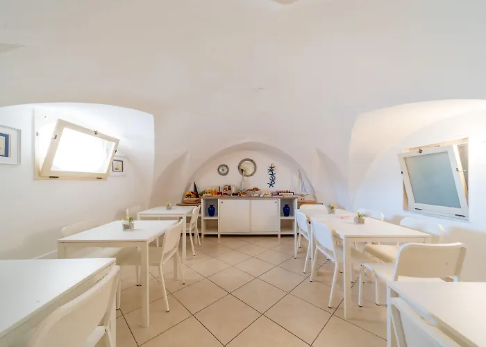 Palazzo Vergine - By Inside Salento 3* Галлиполи