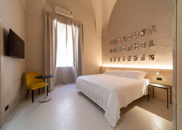 Palazzo Vergine - By Inside Salento Готель типу 